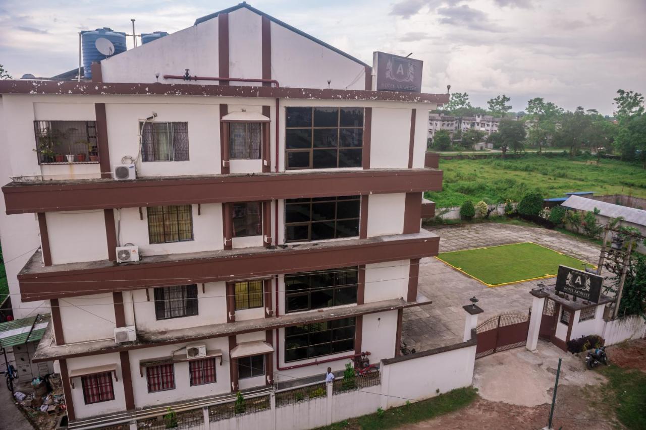 Hotel Aatreyee Dibrugarh Dış mekan fotoğraf
